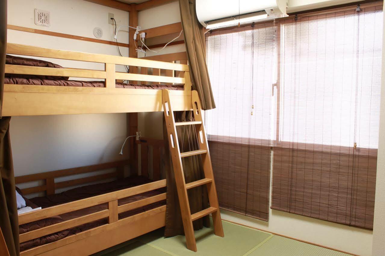 T&K Hostel Kobe Sannomiya East Buitenkant foto